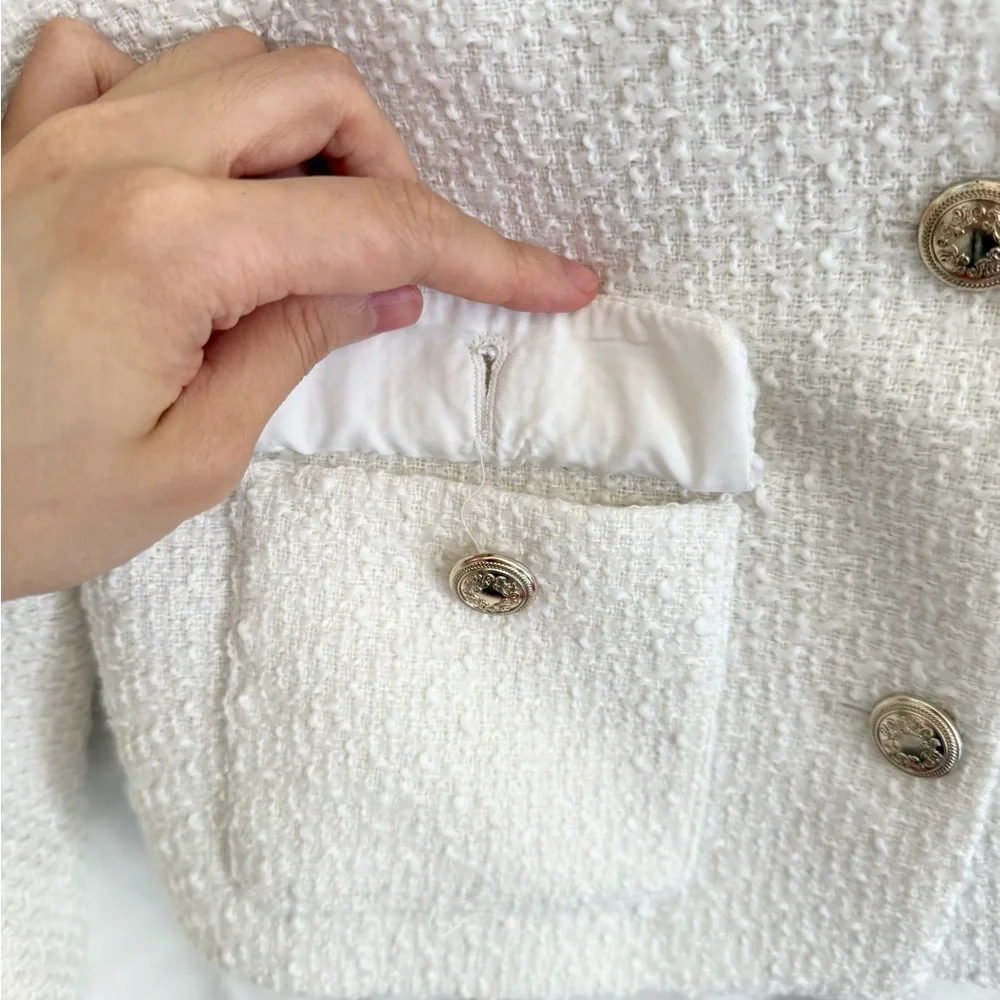 BNWOT Elegant H&M Cream and White Tweed Jacket with Gold Buttons Textured-Weave - Picture 10 of 13